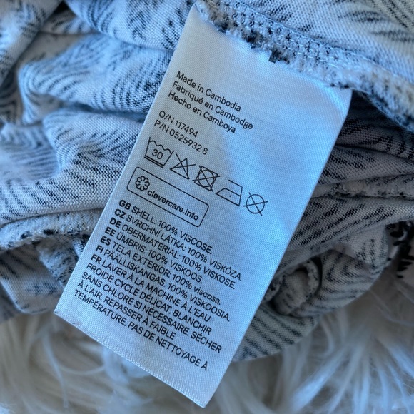 H&M patterned soft romper - Picture 9 of 10